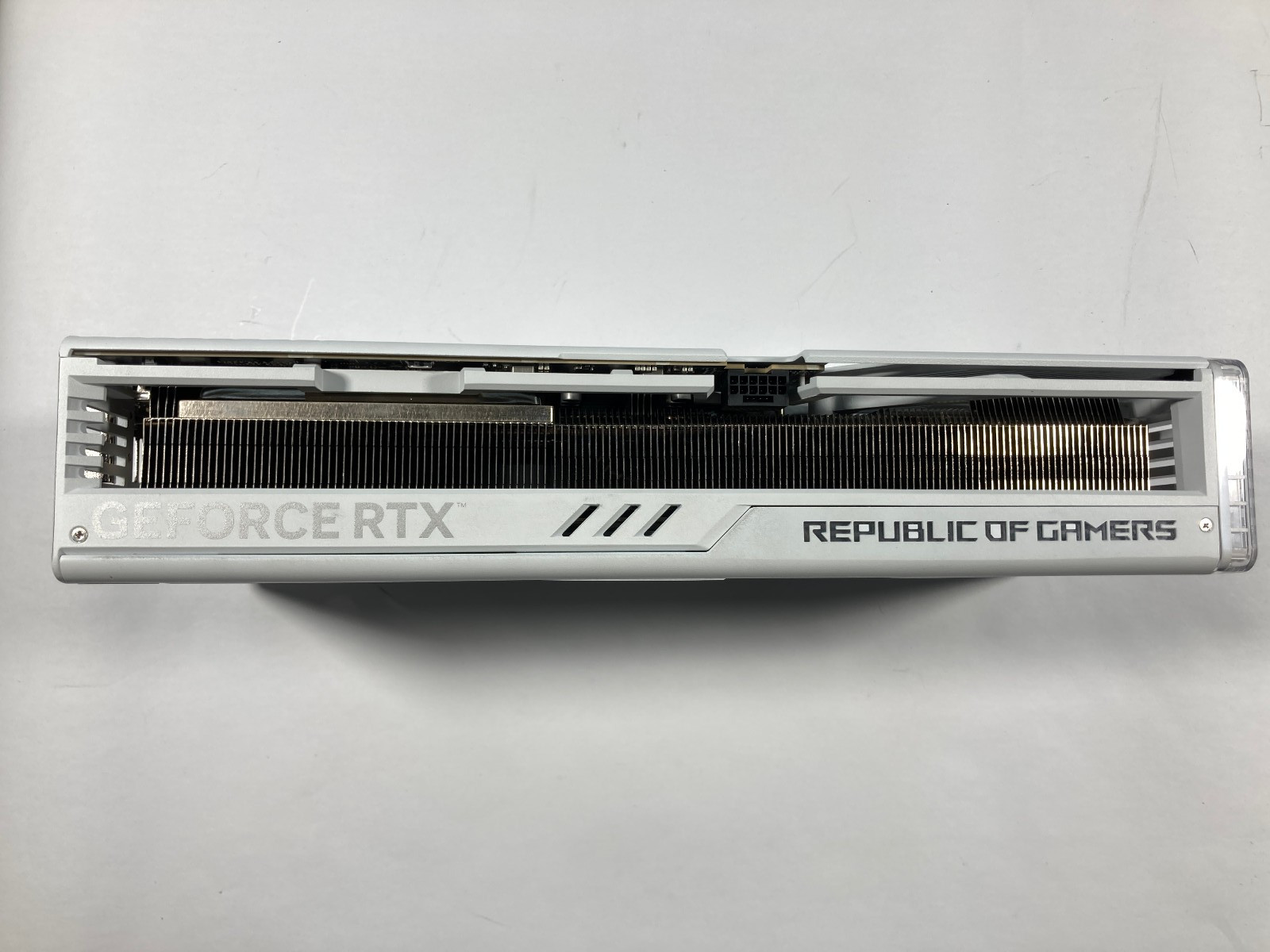 عرض خاص: اشترِ 2 واحصل على 1 م - مراجعة Rtx 4090 24Gb Gddr6X وسعره